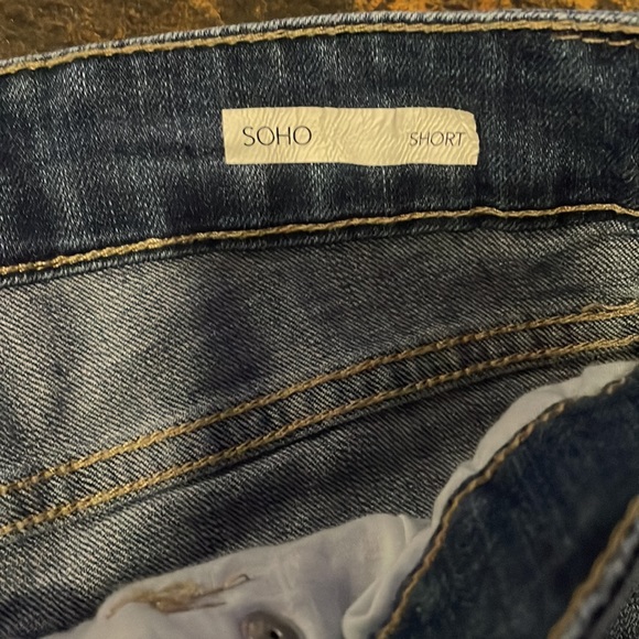 Code Bleu shorts - Picture 3 of 5